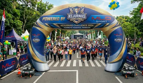 balon gate kendari dalam event jalan sehat challenge