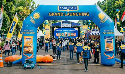 balon gate palu dalam event launching roti