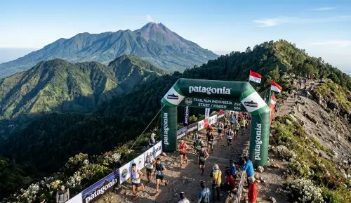 balon aget sekadau saat event trailrun di gunung