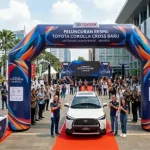 balon gate takalar dalam event launching mobil